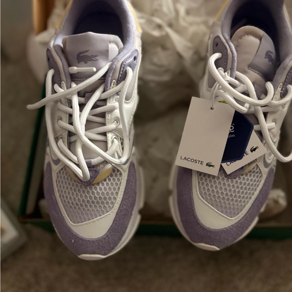 Lacoste Sneakers sz 8.5 - Picture 2 of 8